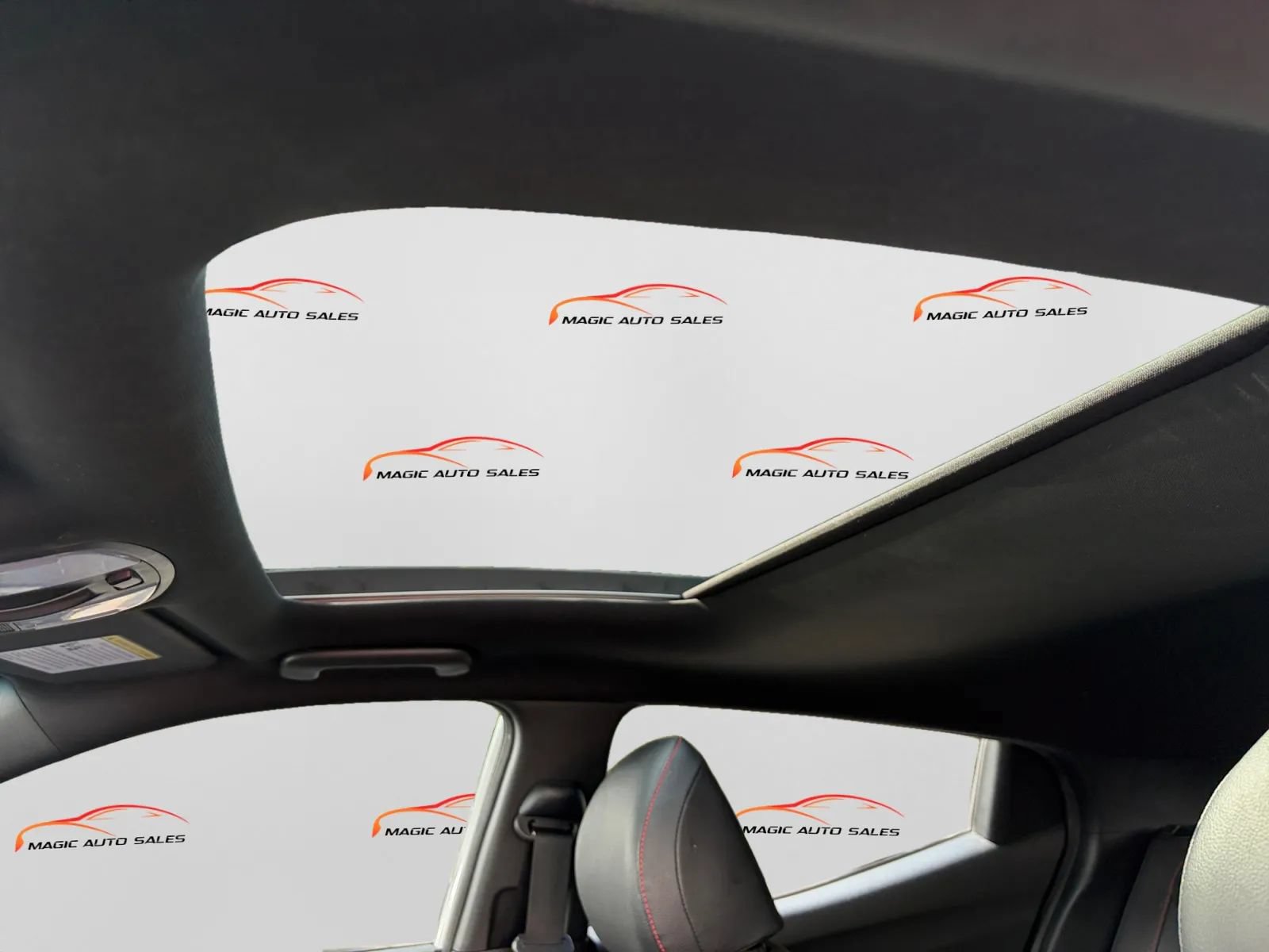 Used 2020 Hyundai Veloster 2.0 Premium FWD image 33
