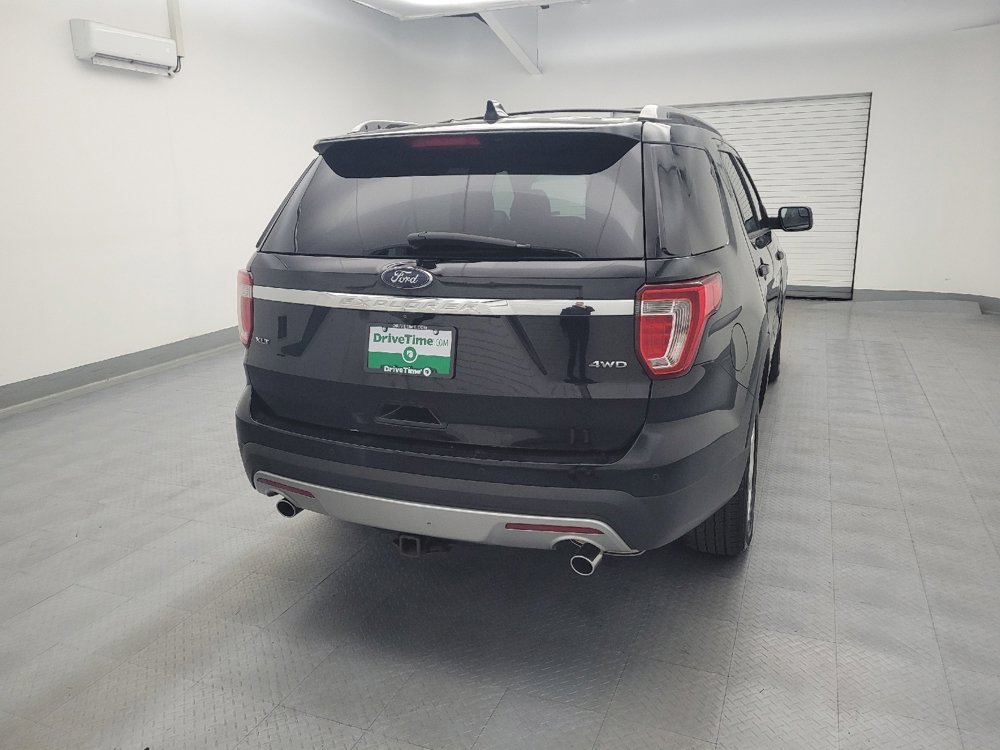 Used 2016 Ford Explorer XLT w/ Equipment Group 202A AWD/4WD image 7