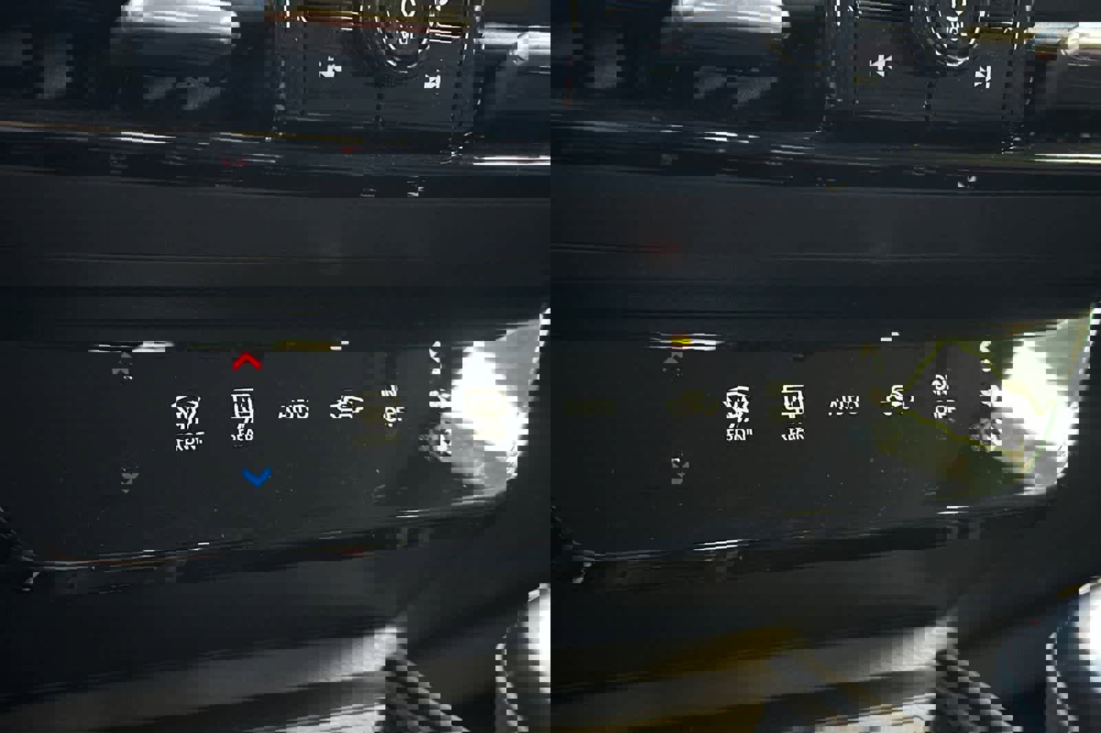 New 2026 Nissan Kicks SR w/ Illumination Package image 23