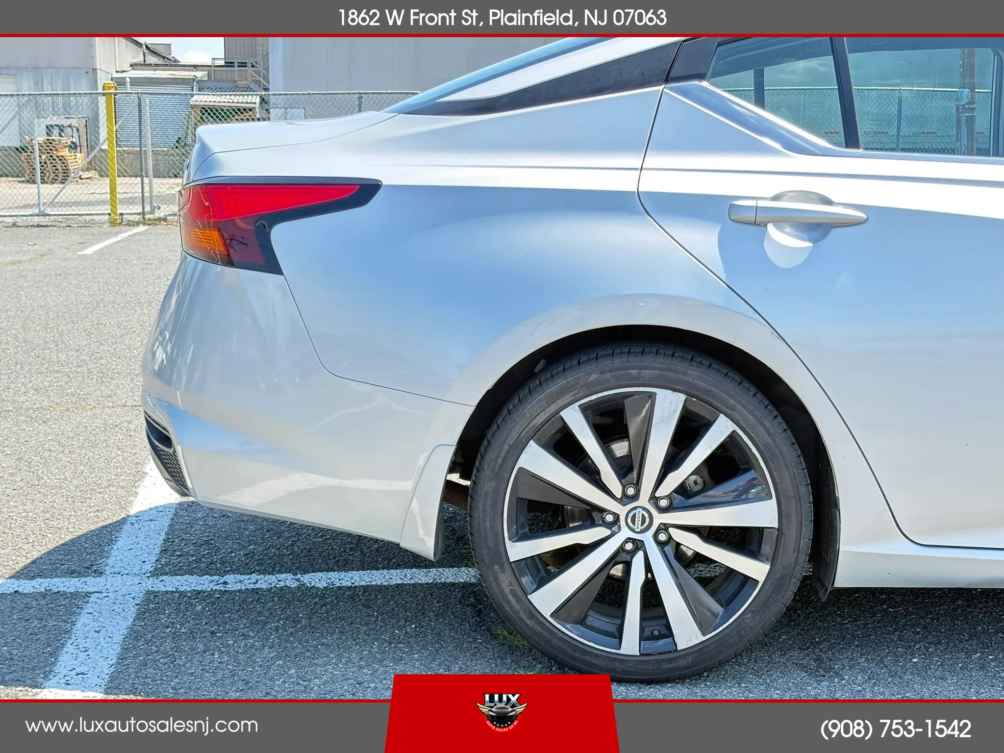 Used 2020 Nissan Altima 2.5 SR FWD image 13