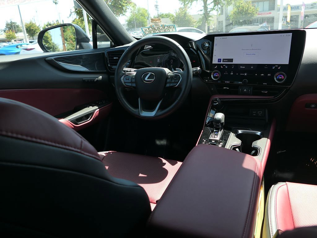 Used 2025 Lexus NX 350h AWD w/ Cold Area Package image 25