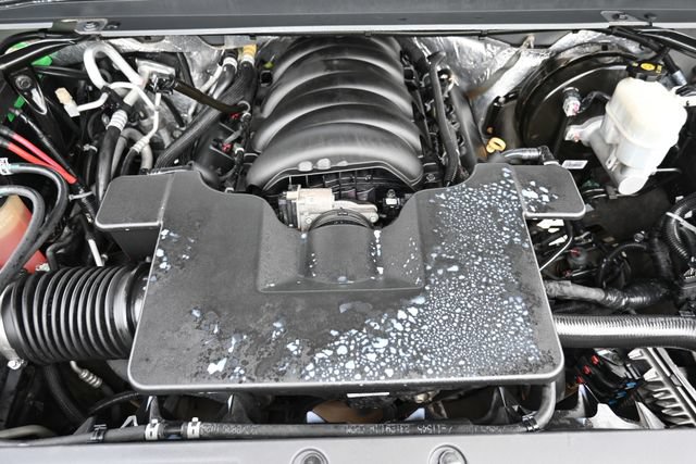 Used 2018 Chevrolet Tahoe Premier AWD/4WD image 17