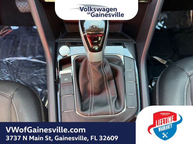 Certified 2024 Volkswagen Taos SE image 26