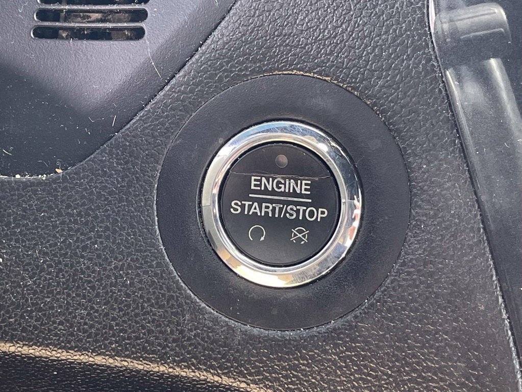 Used 2018 Ford Explorer Limited w/ Equipment Group 301A FWD image 15