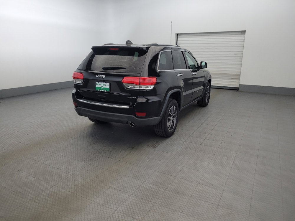 Used 2017 Jeep Grand Cherokee Limited AWD/4WD image 9