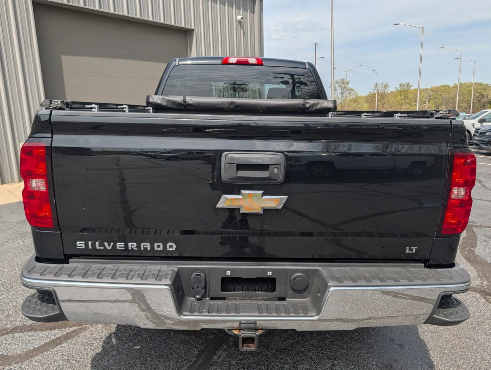 Used 2017 Chevrolet Silverado 1500 LT w/ All Star Edition AWD/4WD image 3