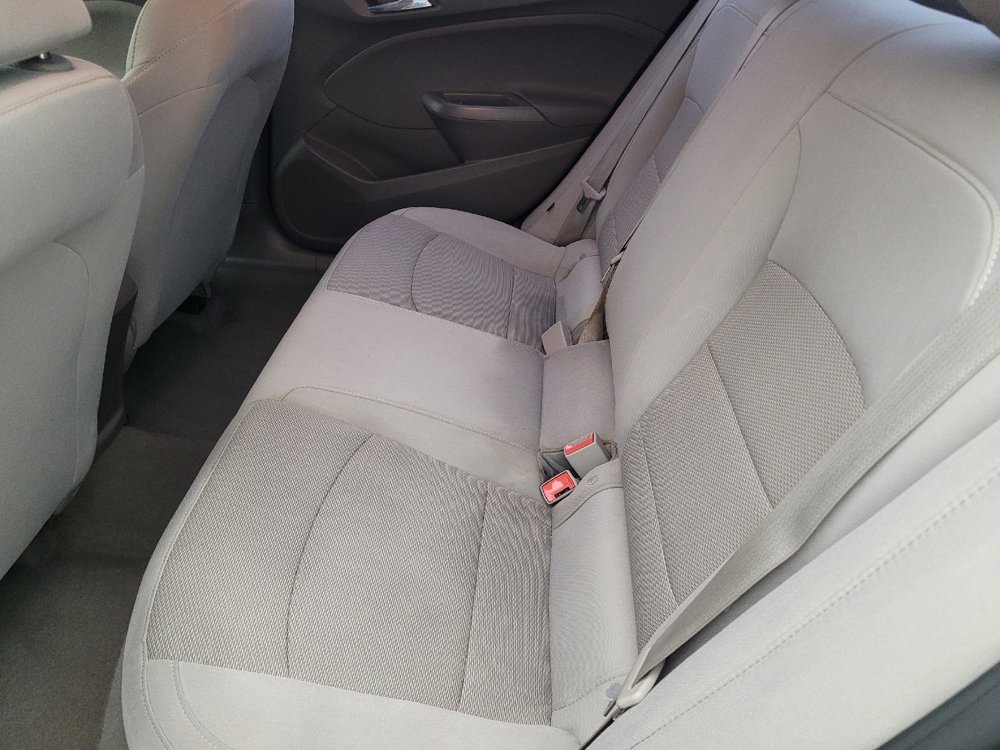 Used 2017 Chevrolet Cruze LS image 18