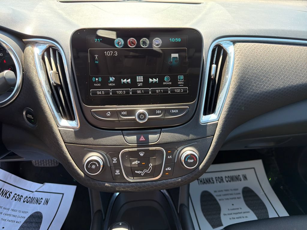 Used 2018 Chevrolet Malibu LT FWD image 27
