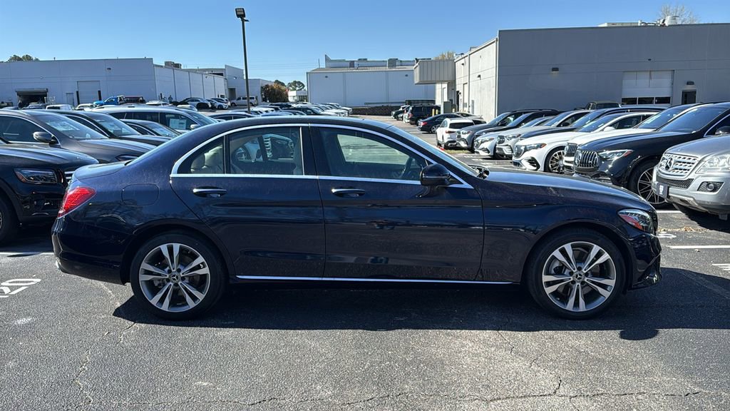 Used 2020 Mercedes-Benz C 300 4MATIC Sedan image 2