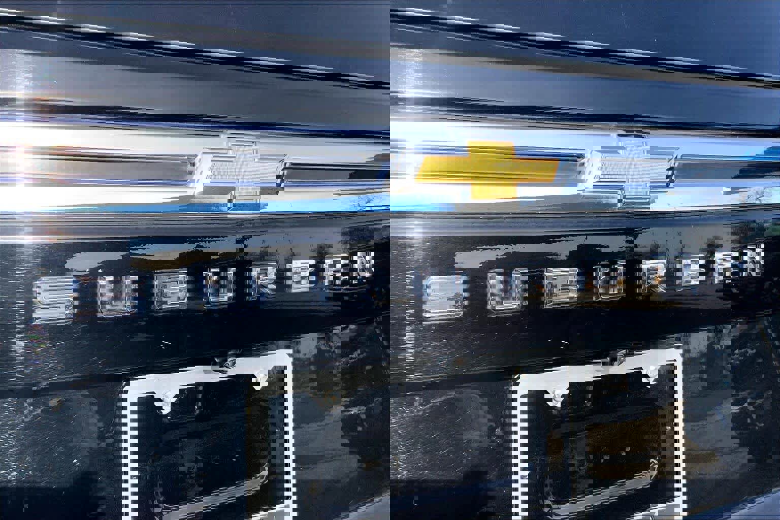 Used 2021 Chevrolet Suburban LT w/ LT Signature Package image 30