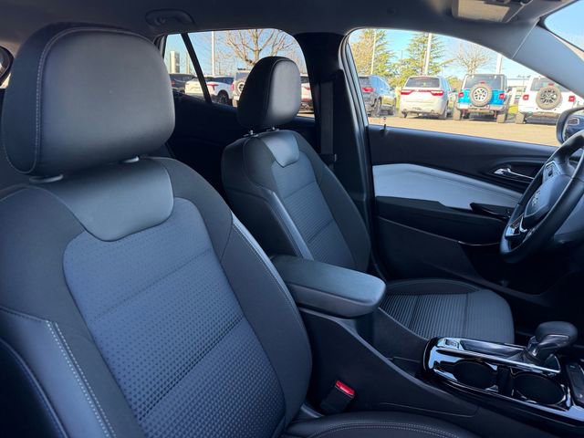 Used 2024 Chevrolet Trax LT w/ Driver Confidence Package image 30