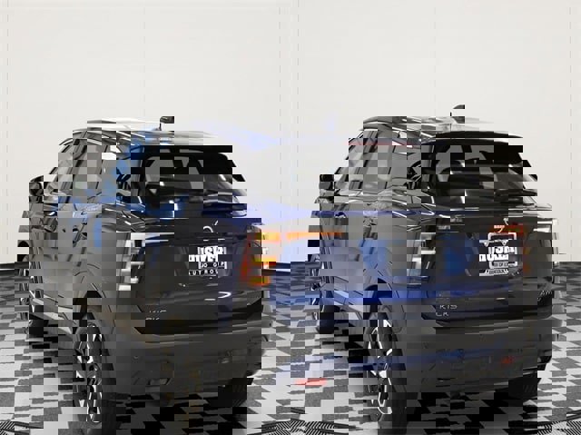 Used 2025 Nissan Kicks SV image 10