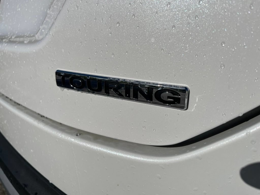 Certified 2025 Honda Pilot Touring image 9