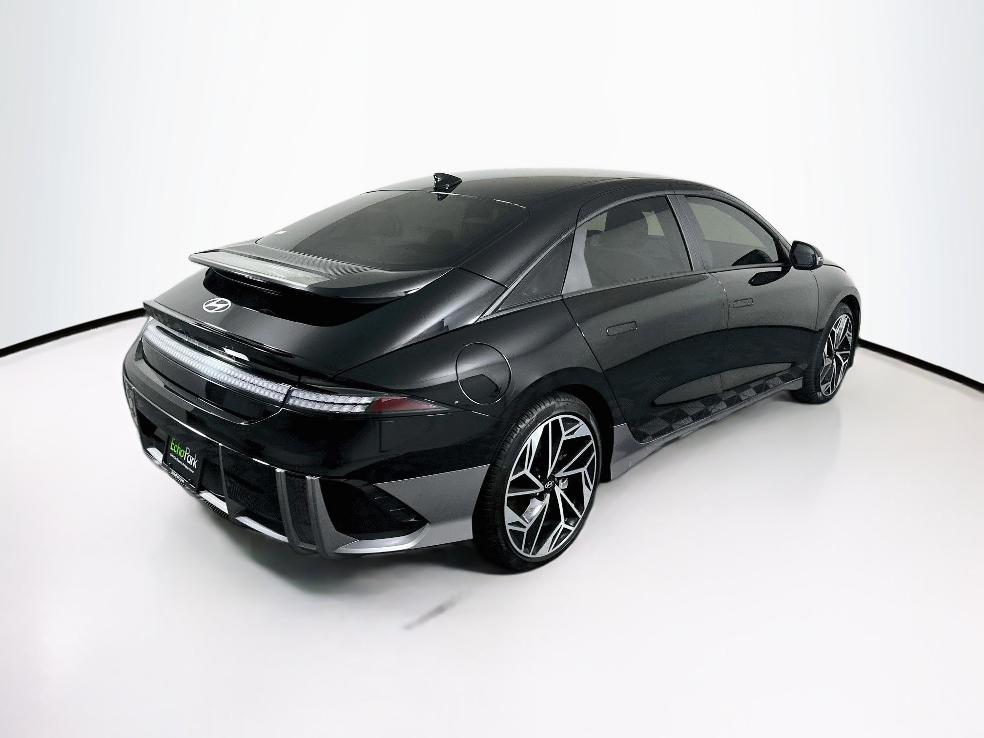 Used 2025 Hyundai Ioniq 6 SEL RWD image 9