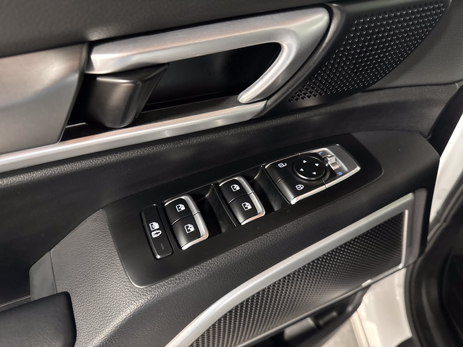 Used 2021 Kia Telluride S AWD/4WD image 12