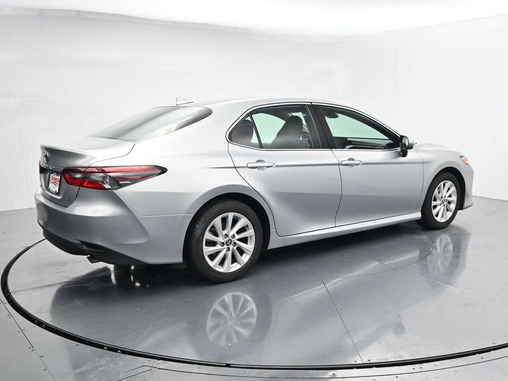 Used 2023 Toyota Camry LE FWD image 8
