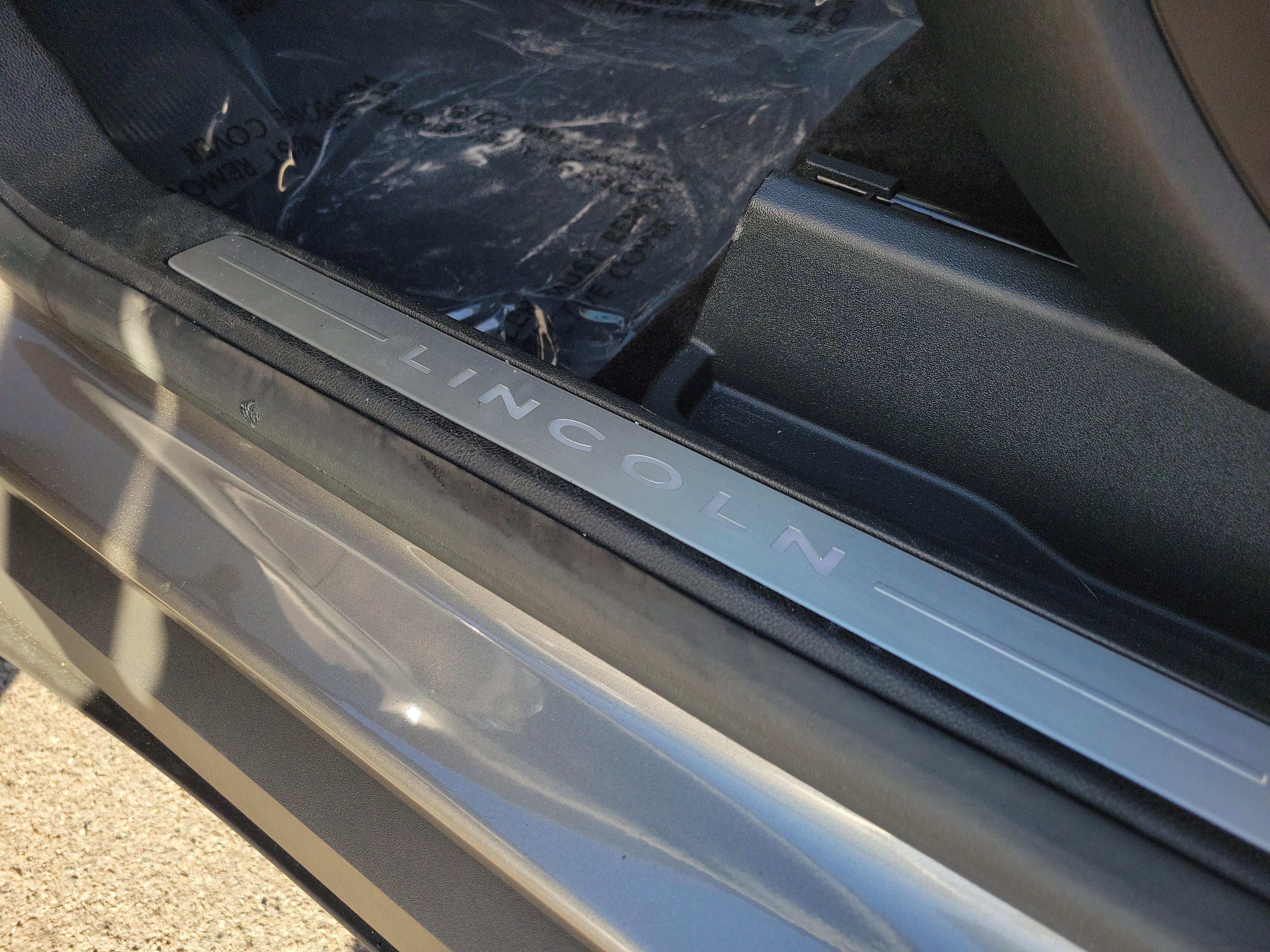 Used 2017 Lincoln MKC Reserve image 23