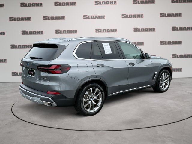 Certified 2026 BMW X5 xDrive50e w/ Climate Comfort Package AWD/4WD image 5