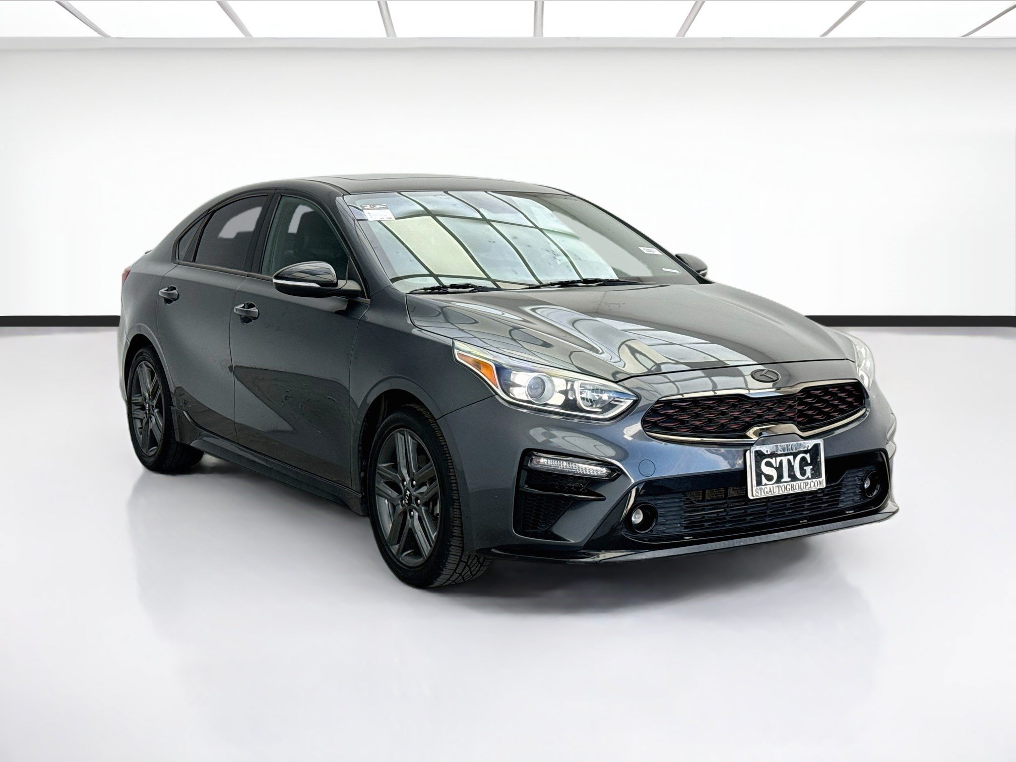 Used 2020 Kia Forte GT-Line w/ GT-Line Premium Package FWD image 3