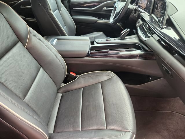 Used 2022 Cadillac Escalade Sport w/ Touring Package RWD image 13