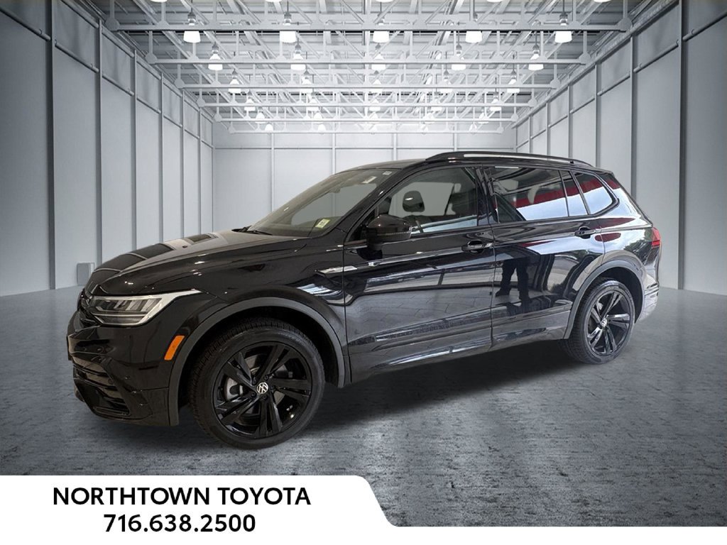 Used 2024 Volkswagen Tiguan SE R-Line AWD/4WD image 1