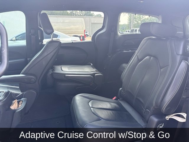 Used 2020 Chrysler Pacifica Touring-L Plus FWD image 20