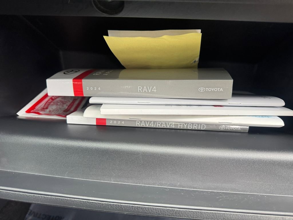 Used 2024 Toyota RAV4 XLE image 18