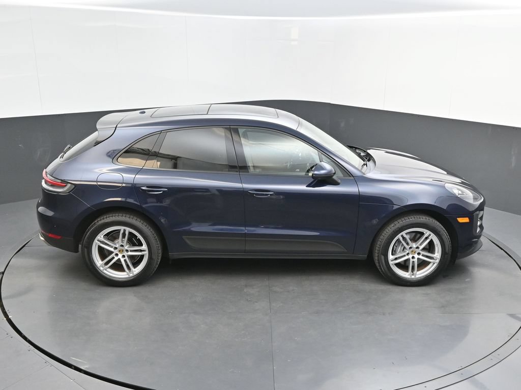 Certified 2021 Porsche Macan AWD/4WD image 28