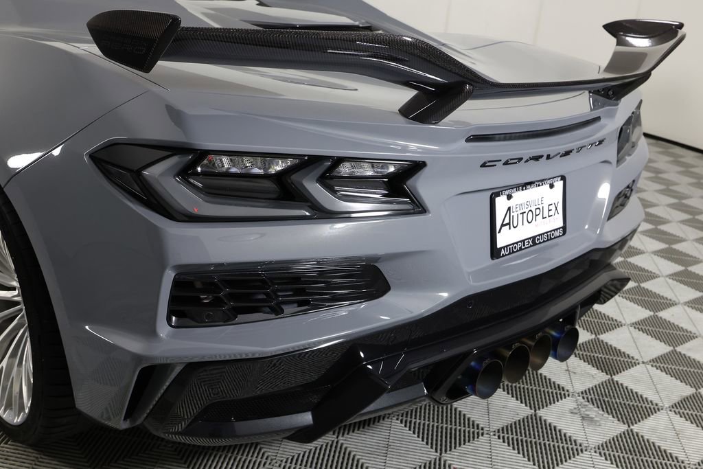 Used 2025 Chevrolet Corvette Z06 RWD image 60