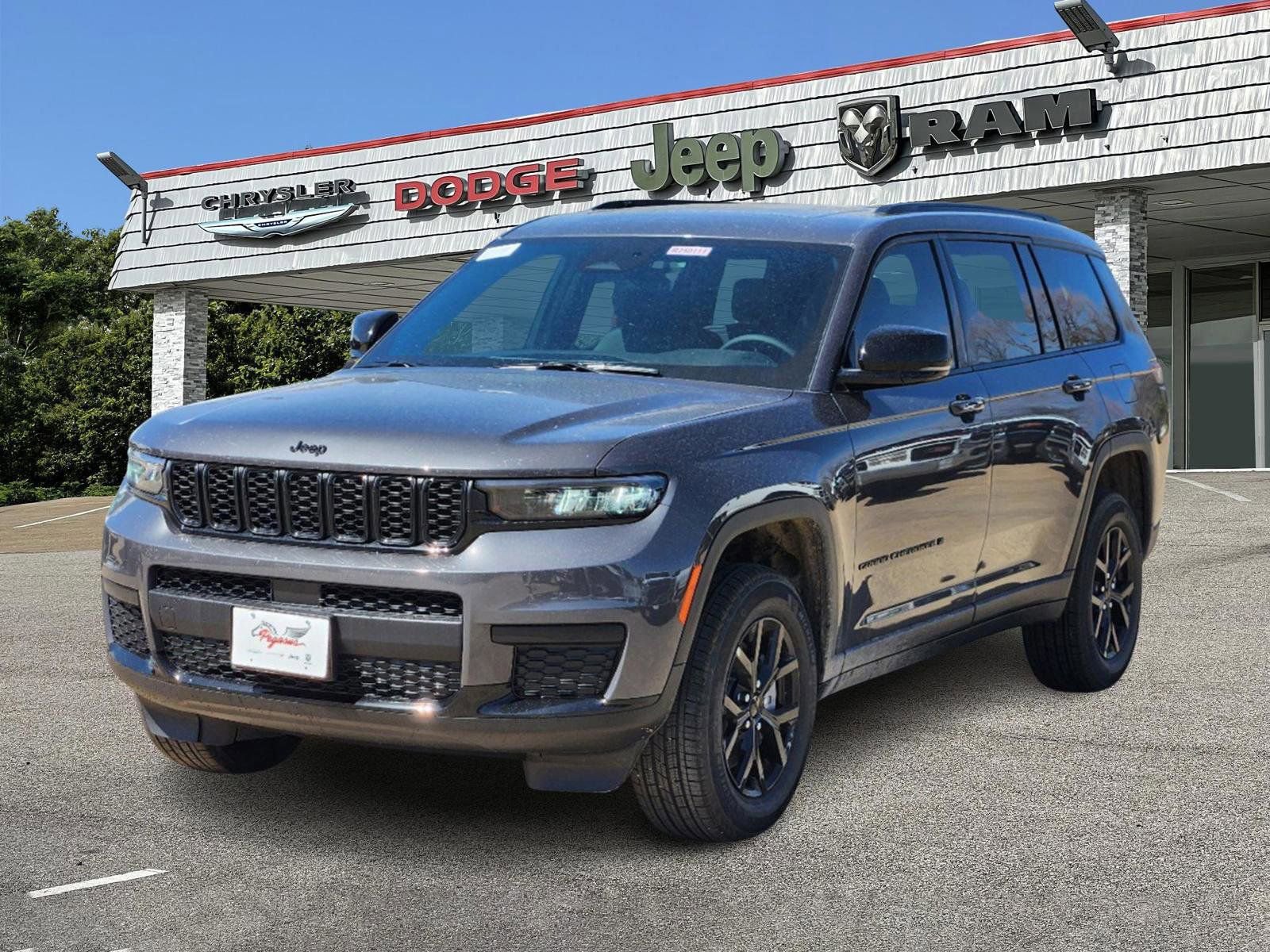 New 2025 Jeep Grand Cherokee L Altitude AWD/4WD video 2