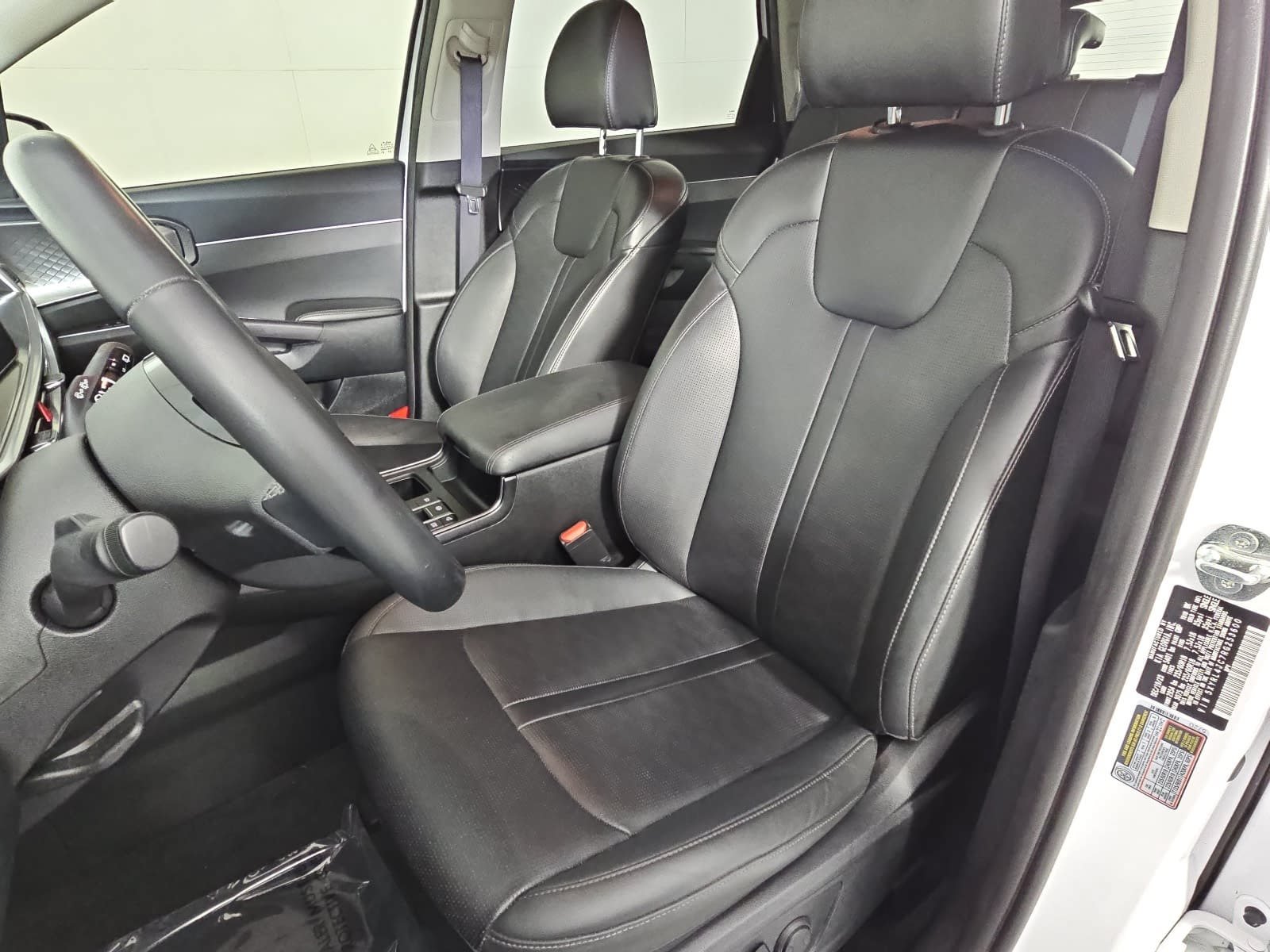Used 2024 Kia Sorento S FWD image 14