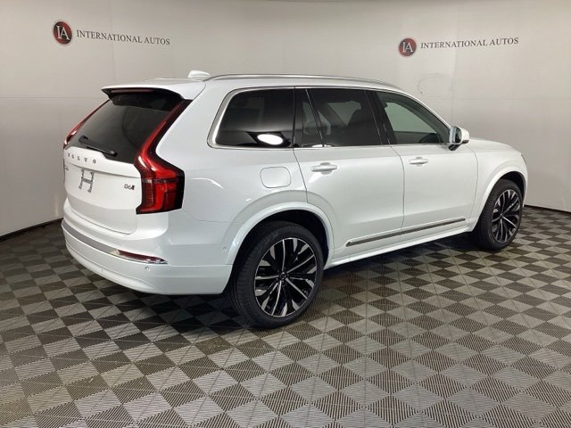 New 2026 Volvo XC90 B6 Ultra image 4