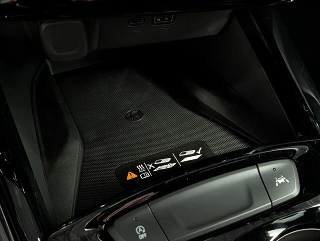 New 2026 Chevrolet Trax RS w/ Sunroof Package image 26