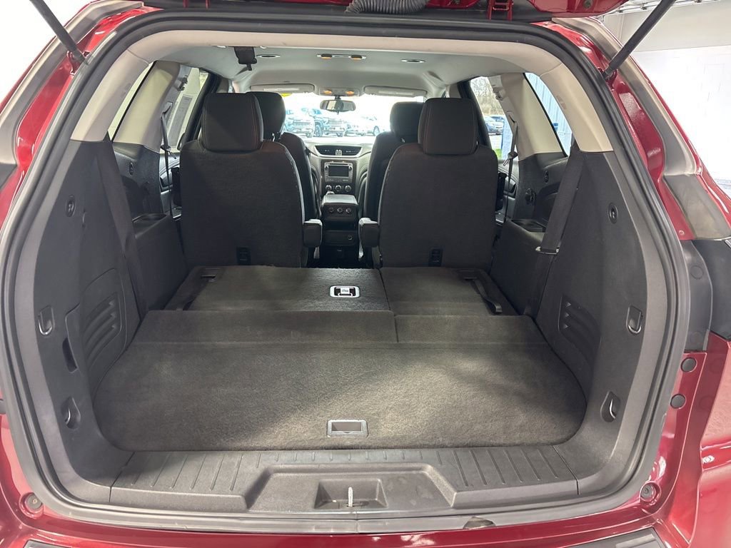 Used 2016 Chevrolet Traverse LT w/ Style and Technology Package image 37