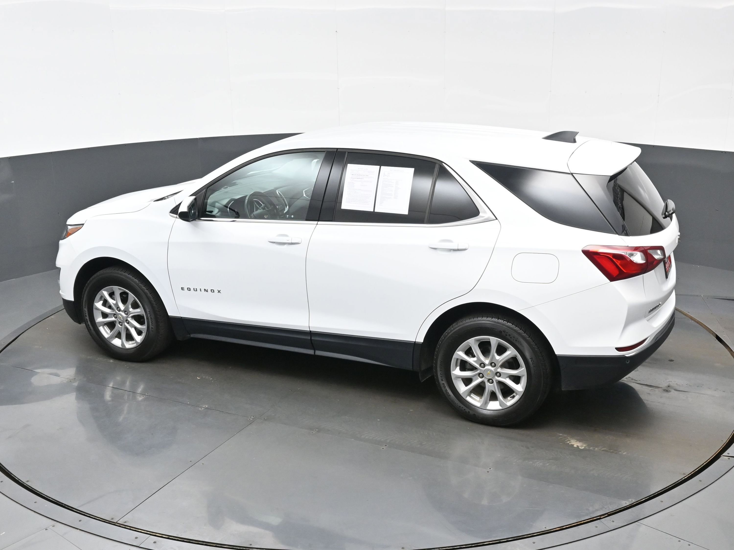Used 2020 Chevrolet Equinox LT AWD/4WD image 32