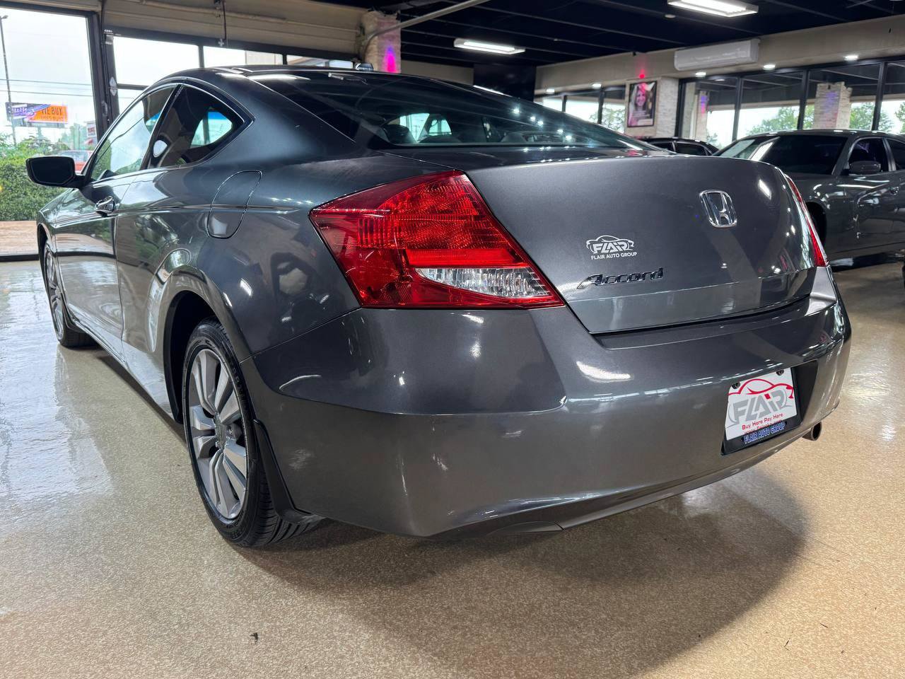 Used 2011 Honda Accord EX-L image 5