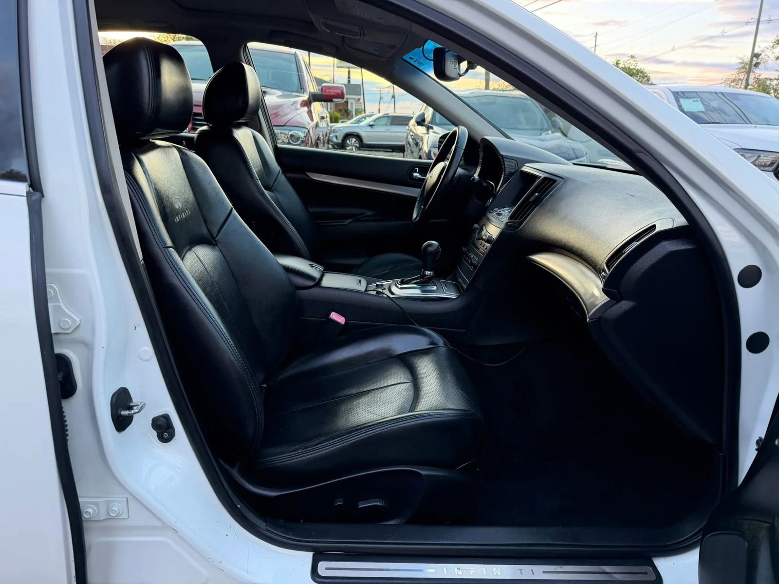 Used 2012 INFINITI G25 x AWD/4WD image 25