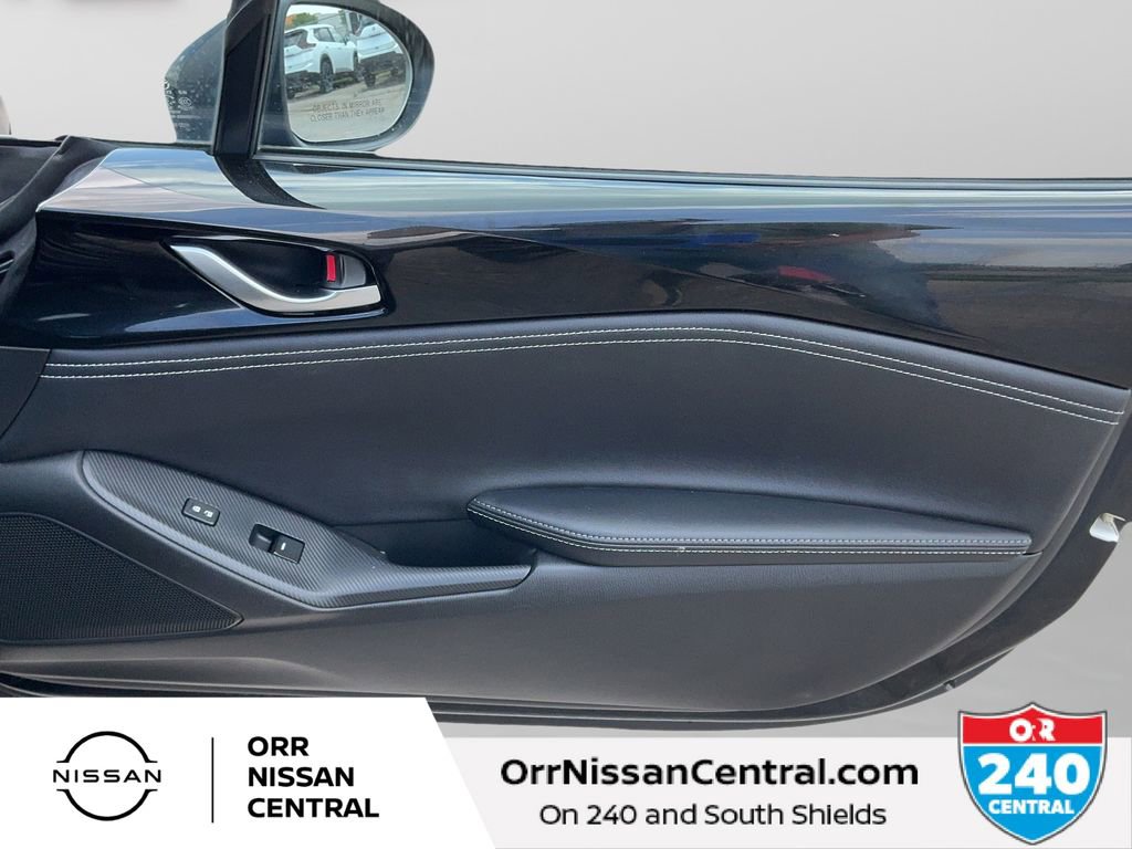 Used 2025 MAZDA MX-5 Miata RF Grand Touring RWD image 10