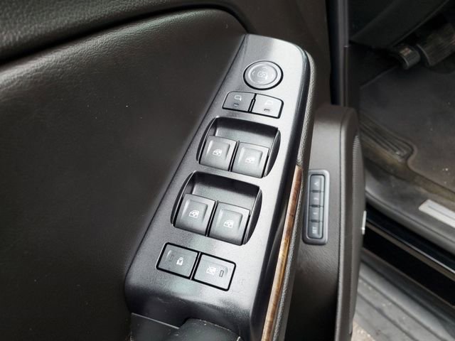 Used 2017 Chevrolet Tahoe LT image 17