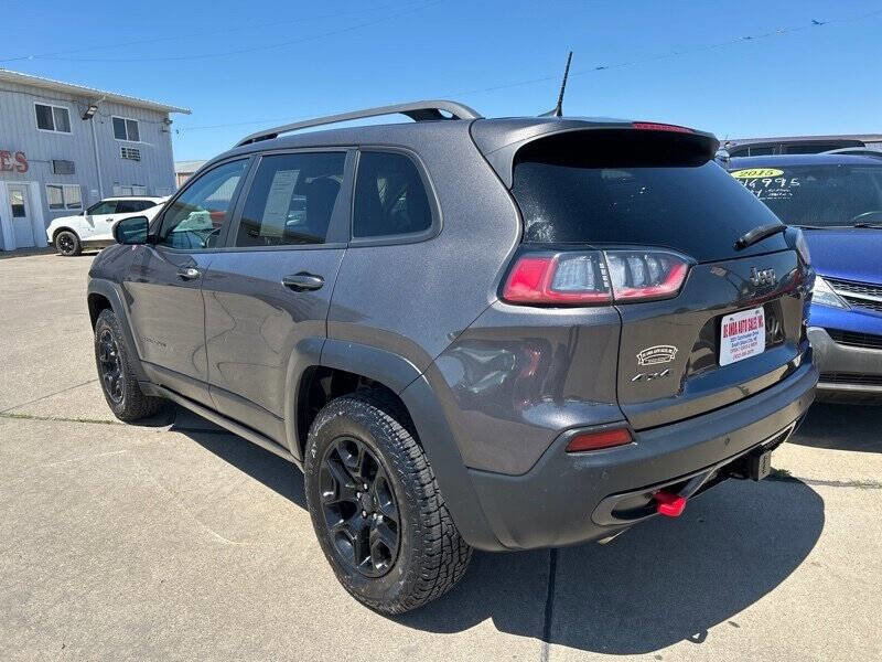 Used 2019 Jeep Cherokee Trailhawk w/ Comfort/Convenience Group image 3