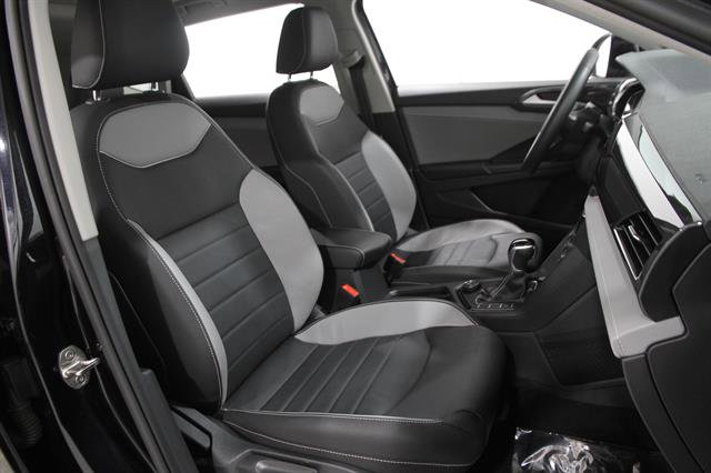 Used 2023 Volkswagen Taos SEL image 17