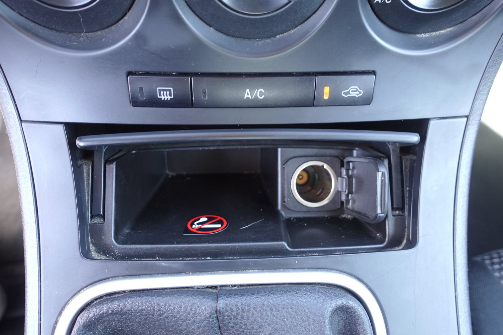 Used 2013 MAZDA MAZDA3 i SV FWD image 22