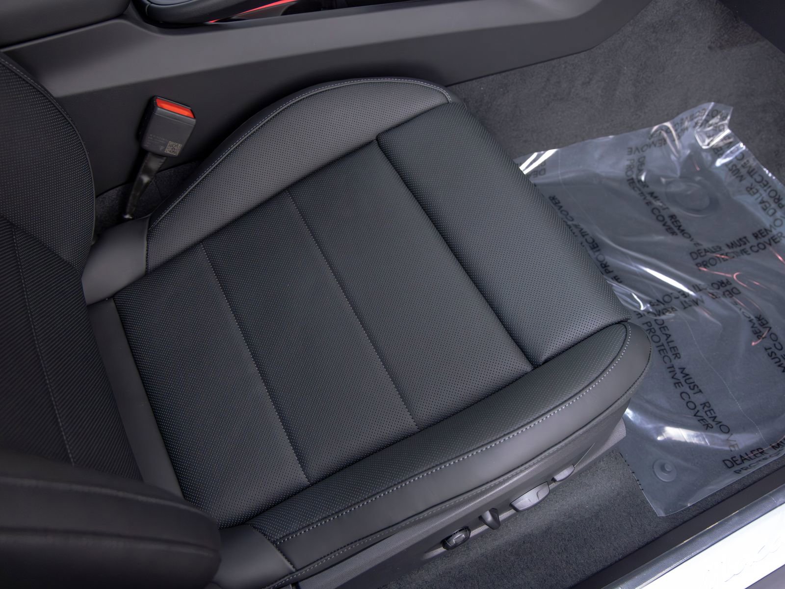 New 2026 Porsche Macan 4 Electric AWD/4WD image 54