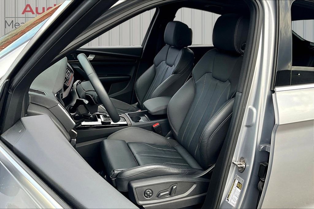 Used 2023 Audi Q5 2.0T Premium w/ Convenience Package image 21