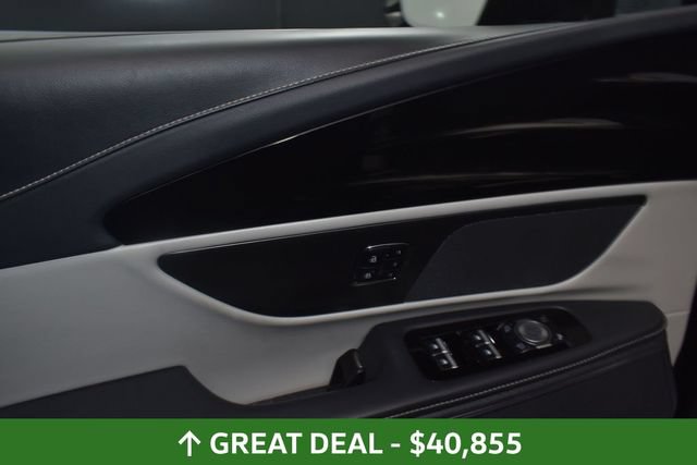 Used 2024 Lincoln Nautilus Reserve AWD/4WD image 17
