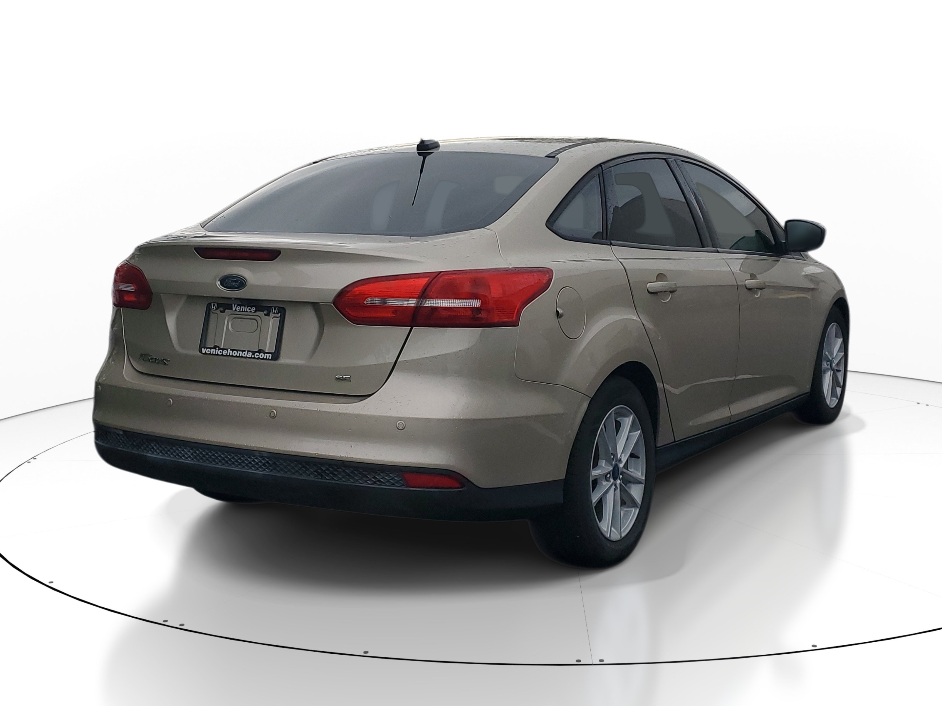 Used 2018 Ford Focus SE FWD image 5