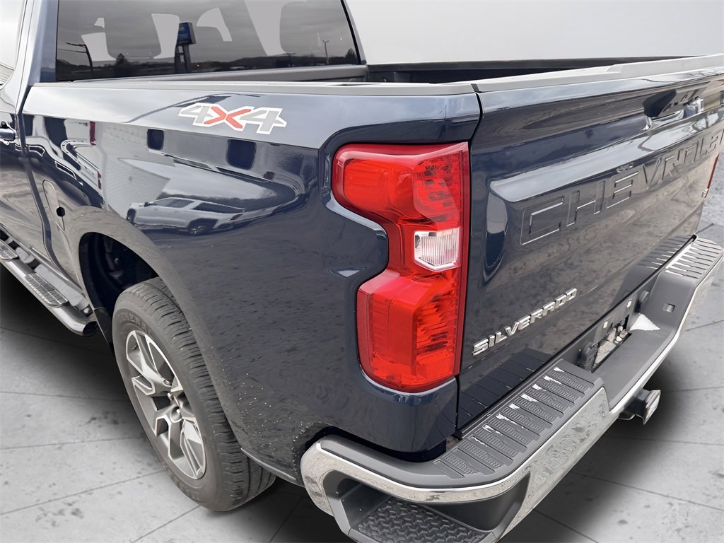 Used 2022 Chevrolet Silverado 1500 LT image 9