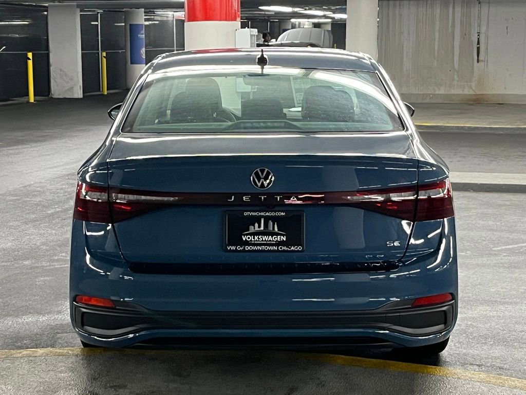New 2025 Volkswagen Jetta SE image 32