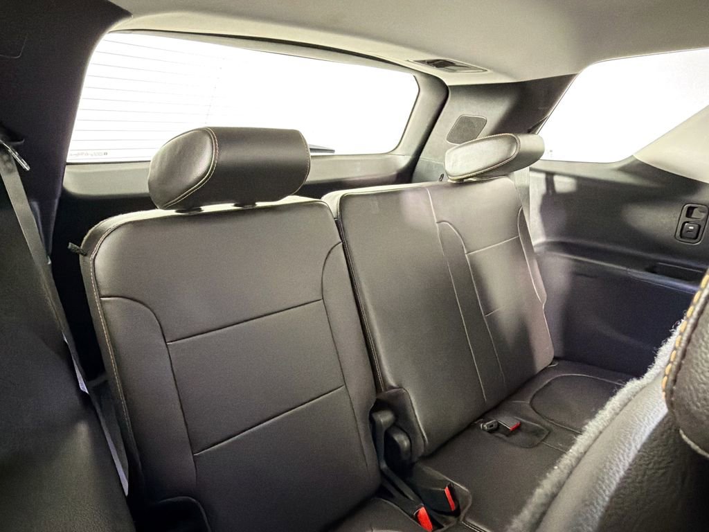Used 2020 Chevrolet Traverse RS image 27