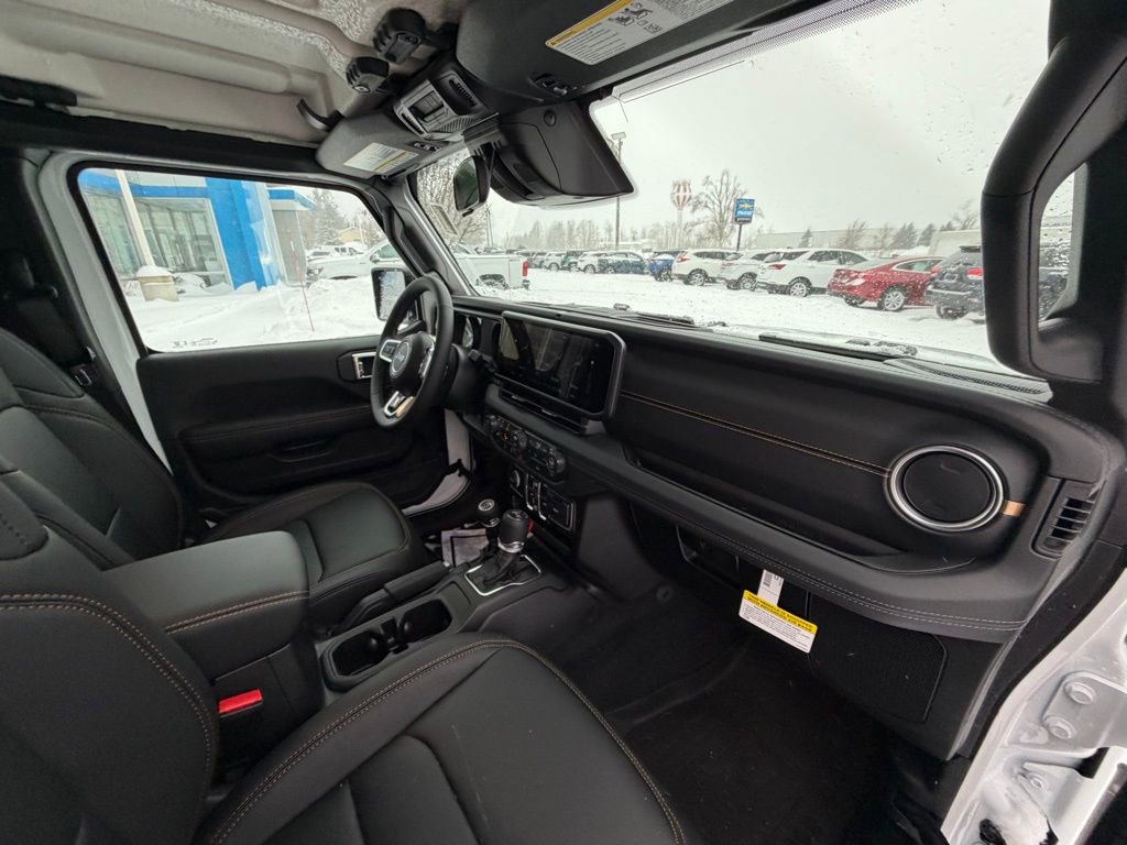 New 2026 Jeep Wrangler Unlimited Sahara AWD/4WD image 22